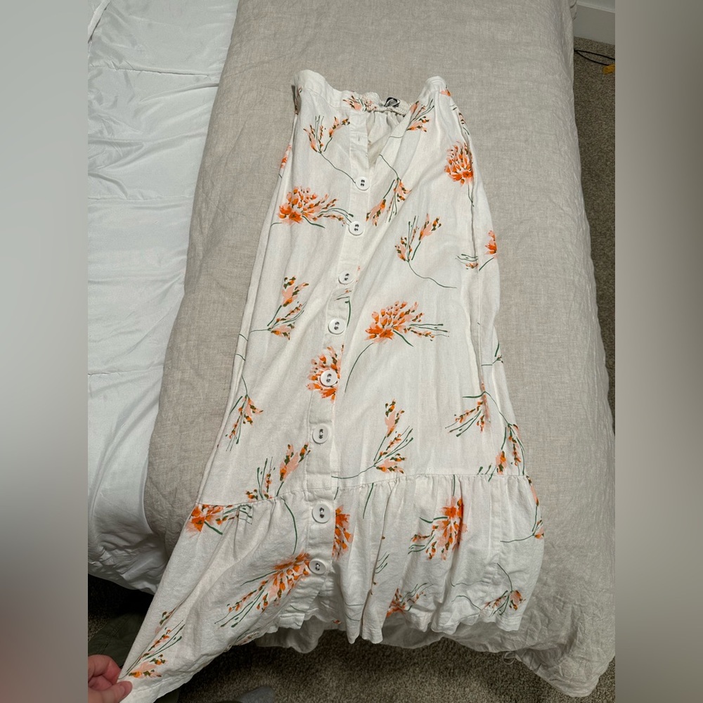 Urban Outfitters Maxi Skirt. Worn twice. Size small.